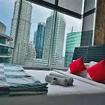 Sky Suites Klcc By Fnf