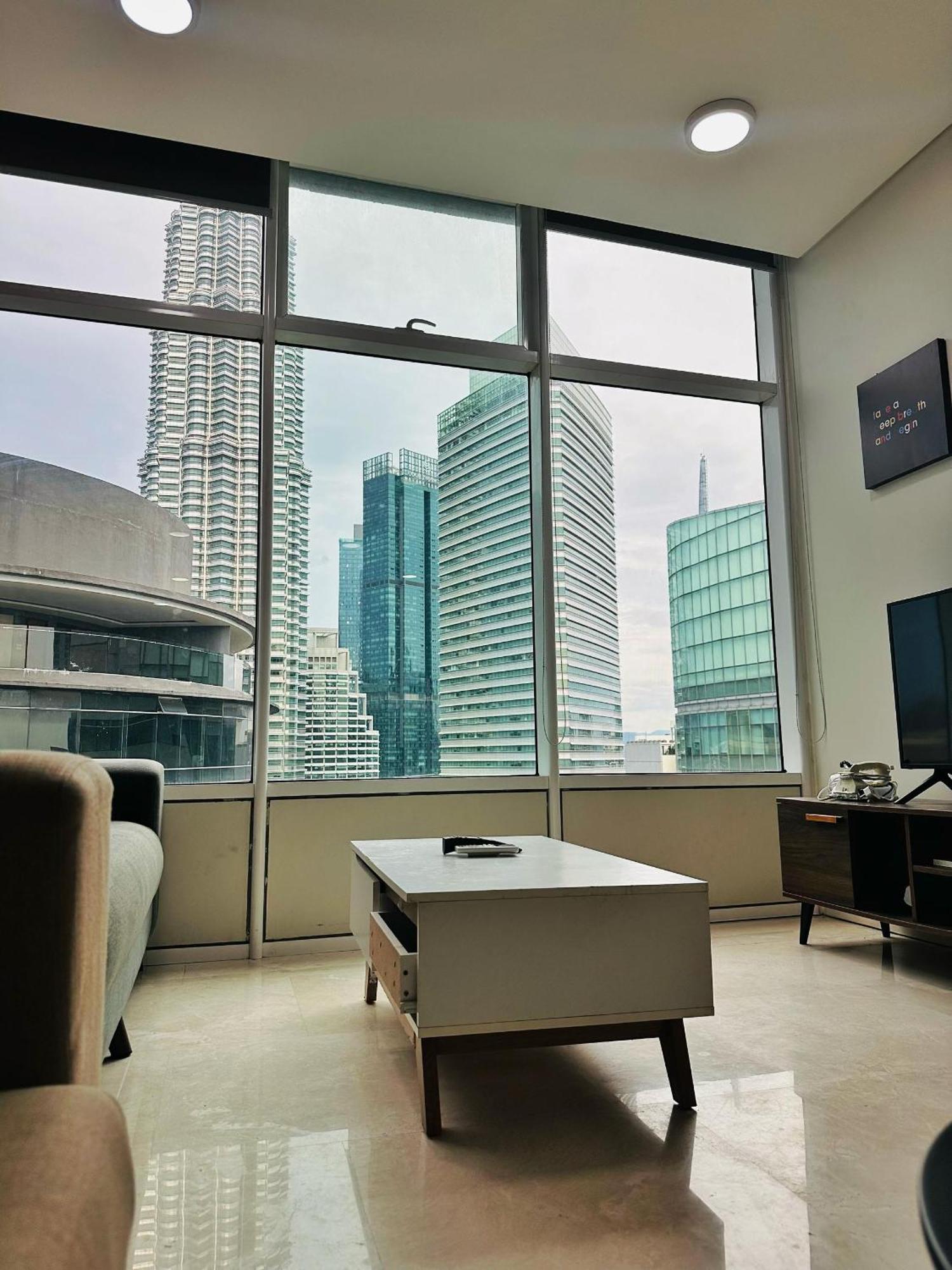 Sky Klcc By Fnf Pangsapuri Kuala Lumpur